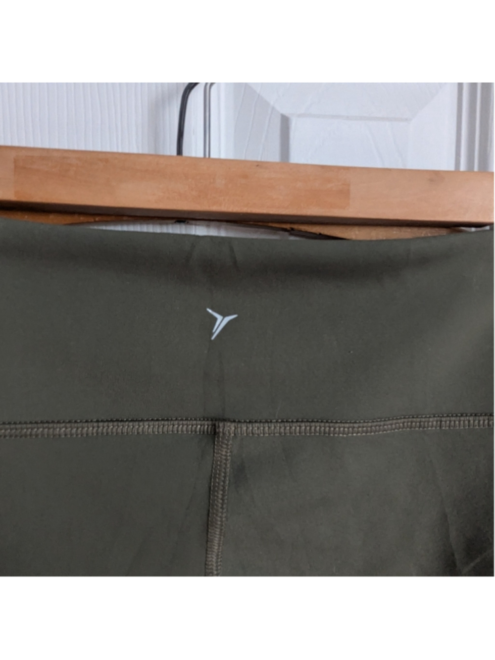Old Navy Active Go Dry Mid Rise Mesh Panel Pocket Leggings Dark Olive Size L - Picture 6 of 9